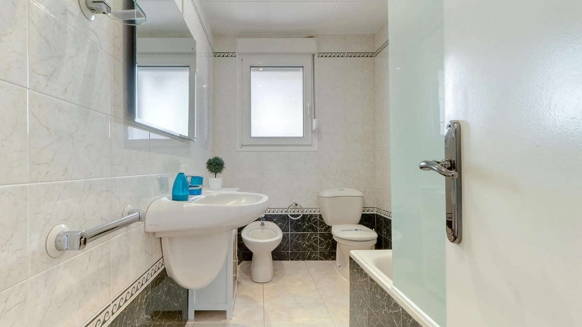 Appartement Frontline Roses Centre - Immo Barneda
