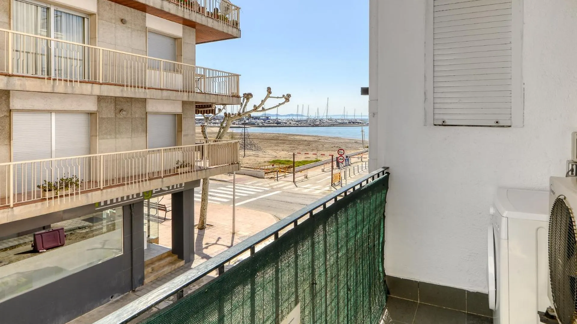 Appartement Frontline Roses Centre - Immo Barneda Espagne